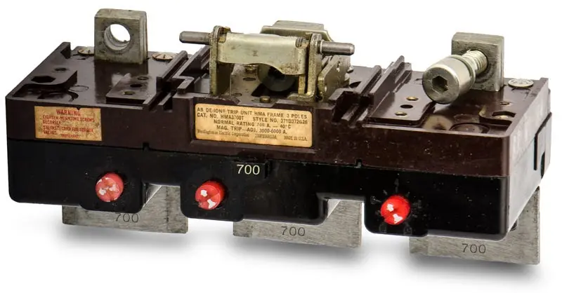 Price Cut Eaton / Cutler-Hammer HMA3700 - 700A 3 Pole Molded Case Circuit Breaker