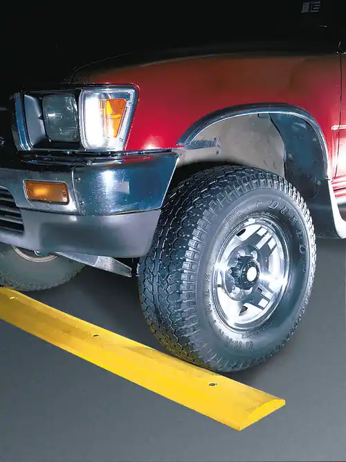 Checkers SB6D-SY Plastic Speed Bump6‘ Deluxe72"X2.25"X12"Yelw Clearance