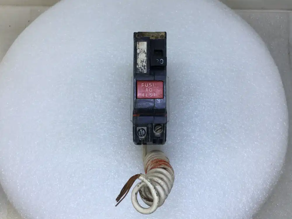 Buy Today GE THQB1120GF 20 Amp 2 Pole 120V GFI Circuit Breaker