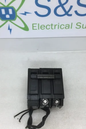 Clearance General Electric THQB2130ST1 30 Amp 2 Pole 120/240V Breaker - w/Shunt Trip