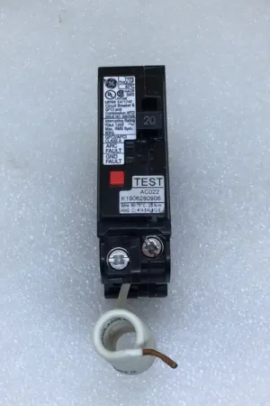 Top Pick GE THQL1120DF 20 Amp 1 Pole 120/240V GFCI/AFCI Circuit Breaker - Sticker Face