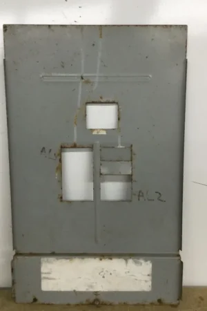 Final Sale General Electric Dead Front TLM812RCU2P Single Phase 3 Wire 125A 8/16 Spaces 120/240v 20 1/4" x 12 3/8"