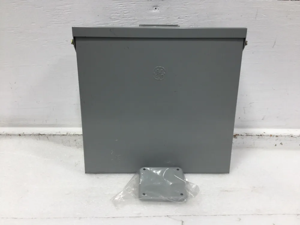 GE TLM812RCU 125 Amp 1PH 3W 8 Space 120/240 VAC Main Lug Load Center One Day Deal