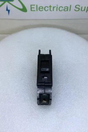 Weekend Sale General Electric (GE) / Trumbull TQ1120 20 Amp 1 Pole 120/240V Type TQ Breaker - Flaw