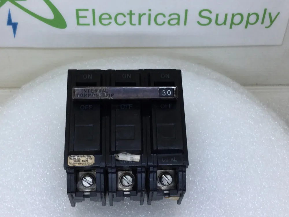 Discount GE/General Electric THQB32030 30 Amp 3 Pole 240V Circuit Breaker - Flawed