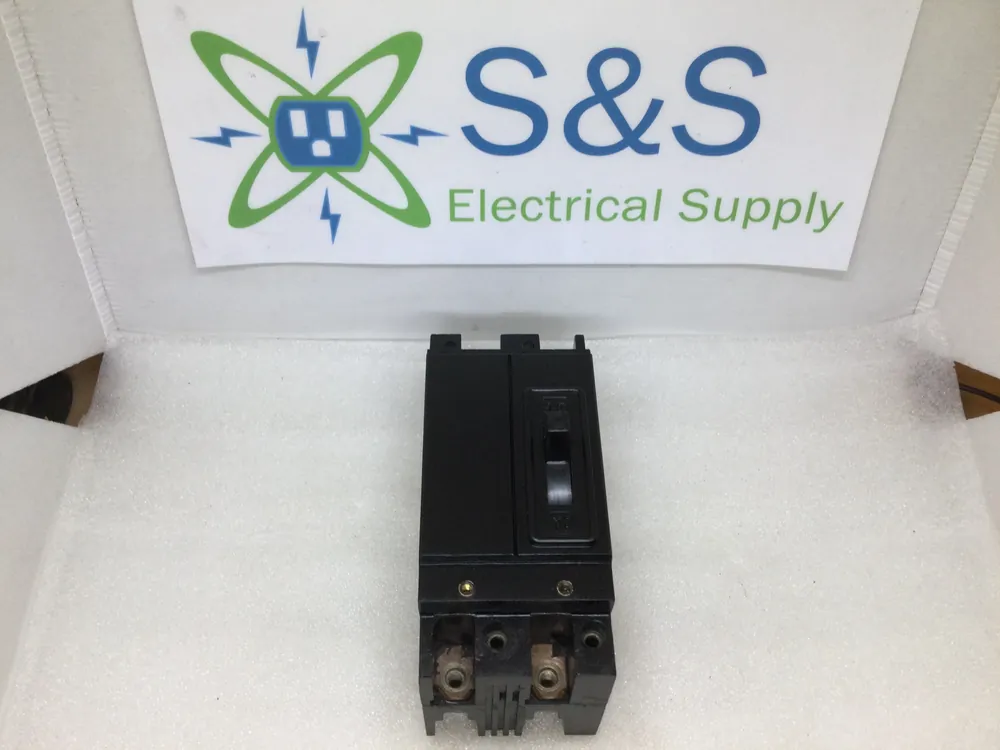 Flash Sale General Electric (GE) / Trumbull AT21015 15 Amp 2 Pole 250V Circuit Breaker