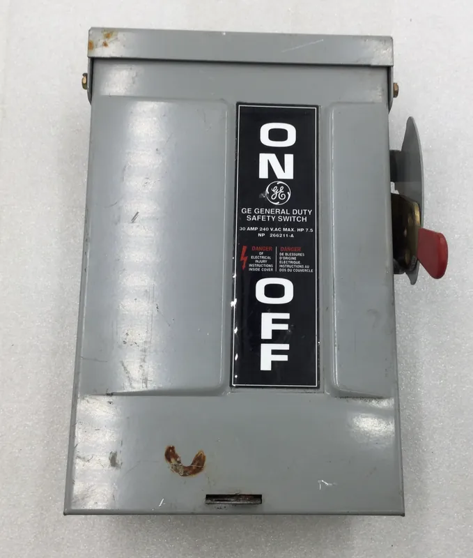 GE TG4321R 30 Amp 3-Phase 240V General Safety-Switch -Used Today Only