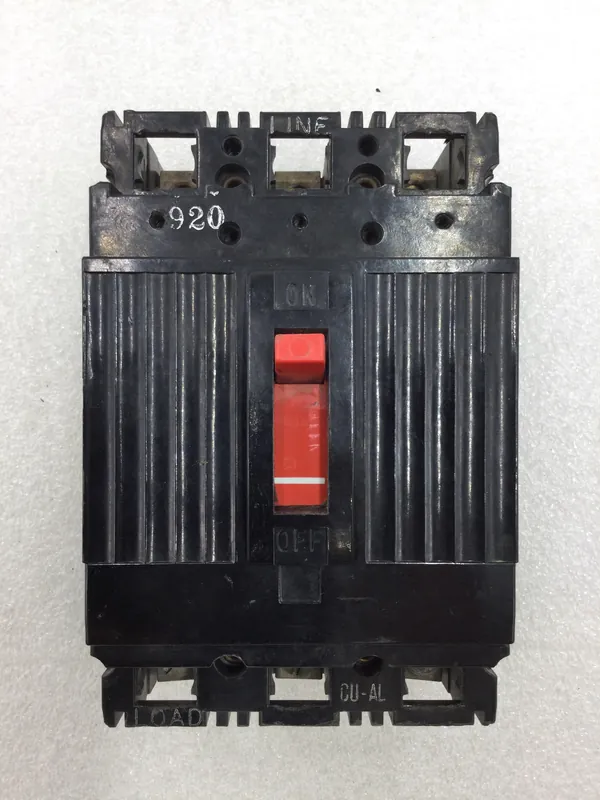 GE General Electric THEF136100 100 Amp 3 Pole 240v Circuit Breaker Fan Favorite