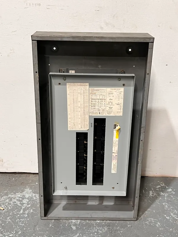 GE General Electric AQF3241AT AB31B 125 Amp 208Y/120 3 Phase 4 Wire Series A Panelboard Final Sale