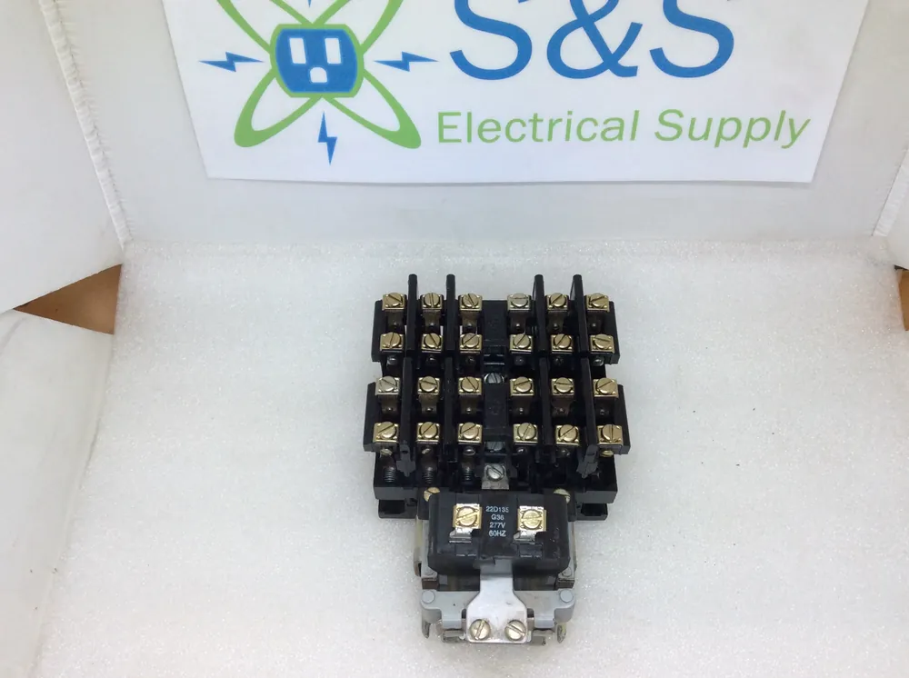 General Electric CR260L20GG 12 Pole Lighting Contactor 20A 277V Line Side 480V Load Side Must Have